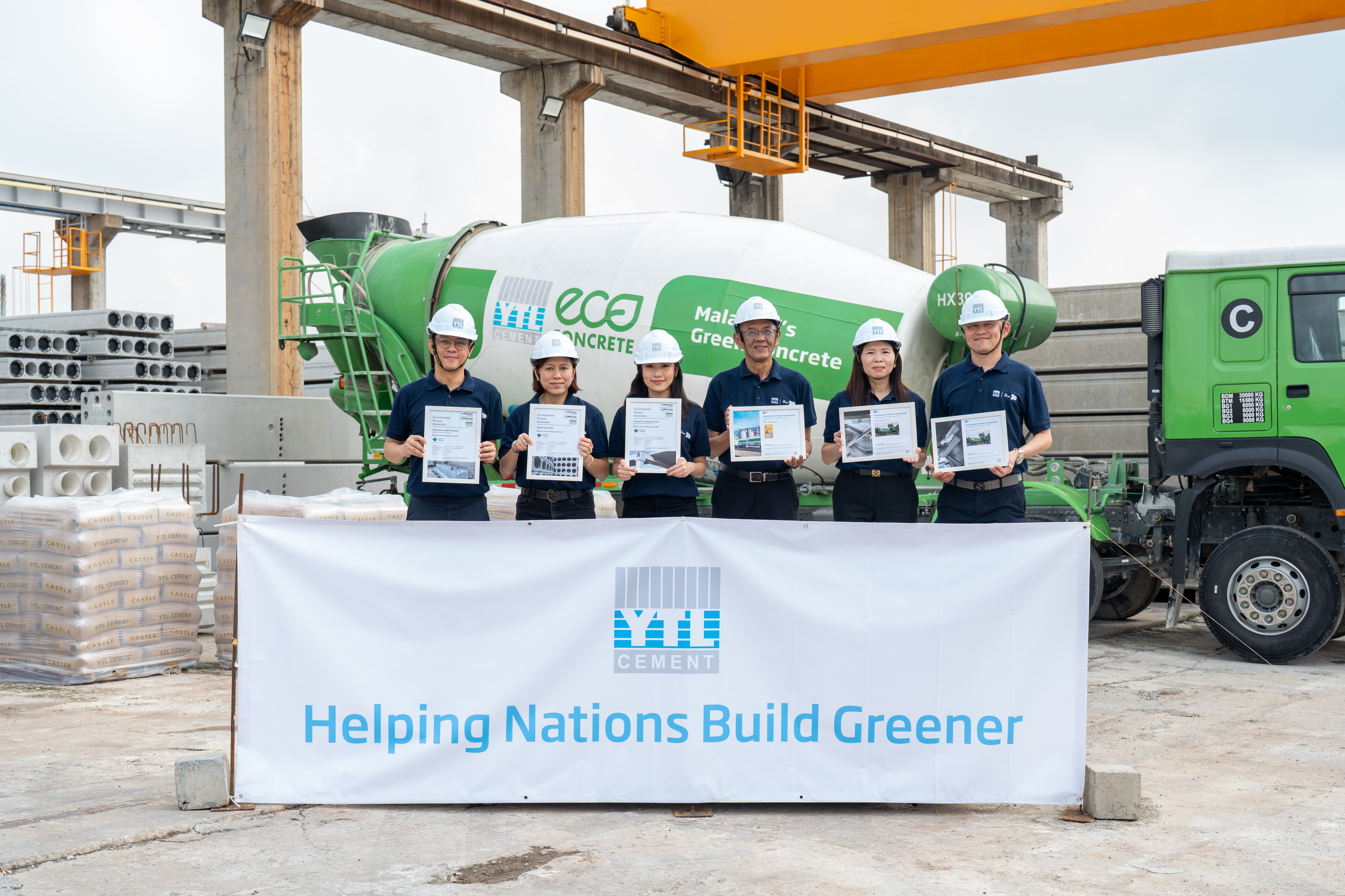 YTL Cement Group leaders celebrate becoming Malaysia